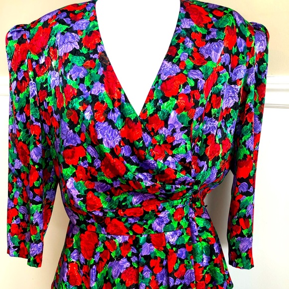 Vintage 1980’s Nu Mode Floral/Black Wrap Dress w/ Shoulder Pads - Picture 6 of 9